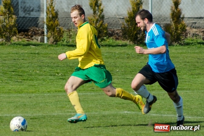 Zdjęcie w galerii na portalu naszraciborz.pl: A klasa: Chałupki grały, Gorzyce strzelały wiadomości z regionu