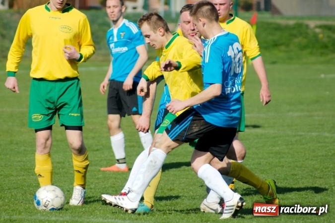 Zdjęcie w galerii na portalu naszraciborz.pl: A klasa: Chałupki grały, Gorzyce strzelały wiadomości z regionu