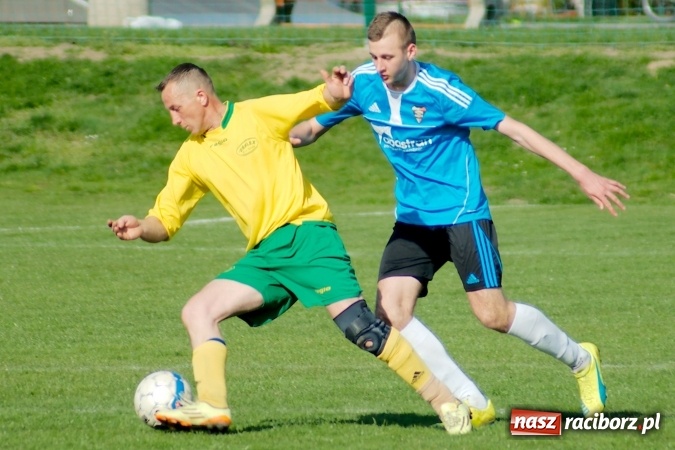 Zdjęcie w galerii na portalu naszraciborz.pl: A klasa: Chałupki grały, Gorzyce strzelały wiadomości z regionu