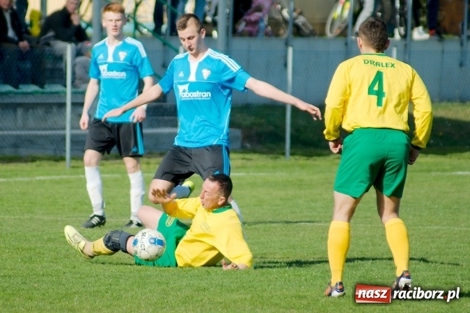 Zdjęcie w galerii na portalu naszraciborz.pl: A klasa: Chałupki grały, Gorzyce strzelały wiadomości z regionu