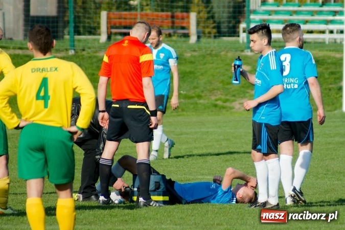 Zdjęcie w galerii na portalu naszraciborz.pl: A klasa: Chałupki grały, Gorzyce strzelały wiadomości z regionu