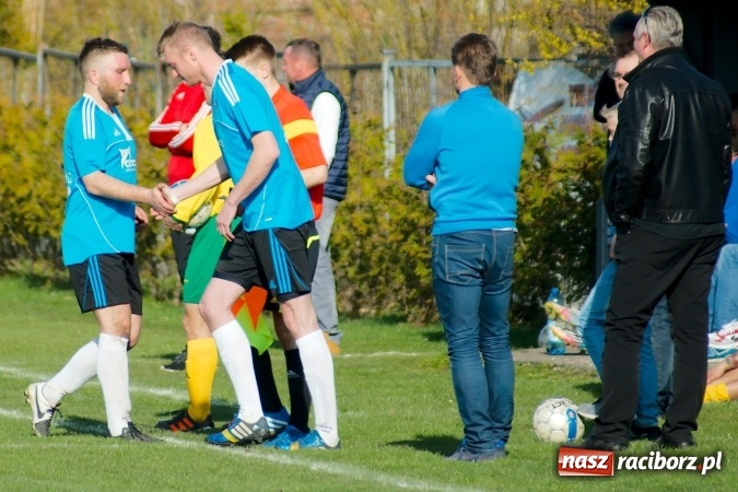 Zdjęcie w galerii na portalu naszraciborz.pl: A klasa: Chałupki grały, Gorzyce strzelały wiadomości z regionu