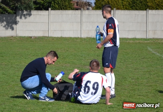 Zdjęcie w galerii na portalu naszraciborz.pl: Beniaminek z Jankowic rewanżuje się za inaugurację! wiadomości z regionu