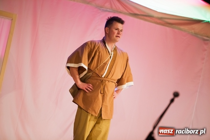 Zdjęcie w galerii na portalu naszraciborz.pl: Tatsu Taro - syn smoka w Raciborskim Centrum Kultury wiadomości z regionu