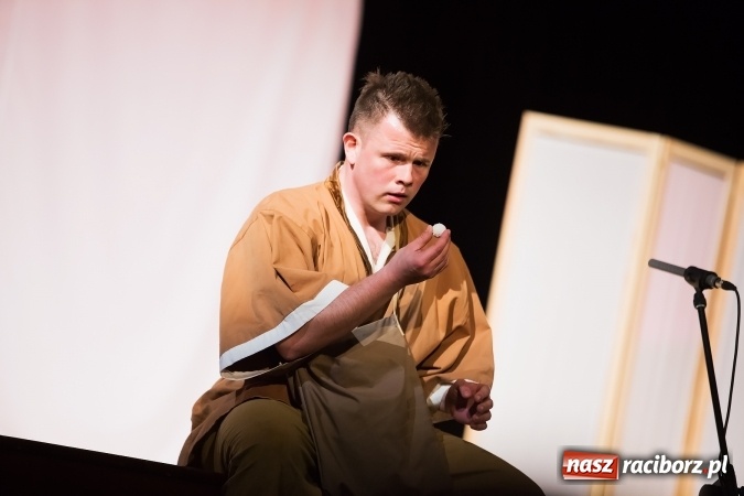 Zdjęcie w galerii na portalu naszraciborz.pl: Tatsu Taro - syn smoka w Raciborskim Centrum Kultury wiadomości z regionu