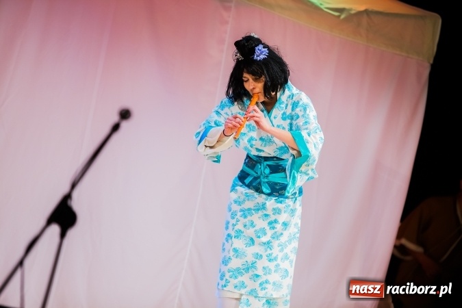 Zdjęcie w galerii na portalu naszraciborz.pl: Tatsu Taro - syn smoka w Raciborskim Centrum Kultury wiadomości z regionu