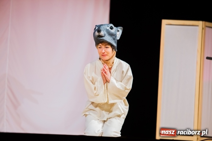 Zdjęcie w galerii na portalu naszraciborz.pl: Tatsu Taro - syn smoka w Raciborskim Centrum Kultury wiadomości z regionu