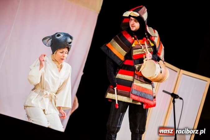 Zdjęcie w galerii na portalu naszraciborz.pl: Tatsu Taro - syn smoka w Raciborskim Centrum Kultury wiadomości z regionu