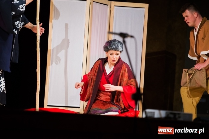 Zdjęcie w galerii na portalu naszraciborz.pl: Tatsu Taro - syn smoka w Raciborskim Centrum Kultury wiadomości z regionu