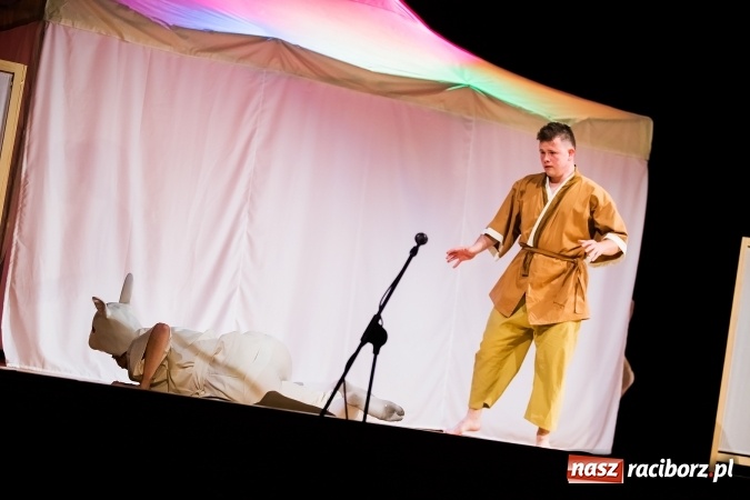 Zdjęcie w galerii na portalu naszraciborz.pl: Tatsu Taro - syn smoka w Raciborskim Centrum Kultury wiadomości z regionu