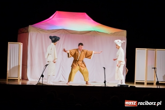 Zdjęcie w galerii na portalu naszraciborz.pl: Tatsu Taro - syn smoka w Raciborskim Centrum Kultury wiadomości z regionu