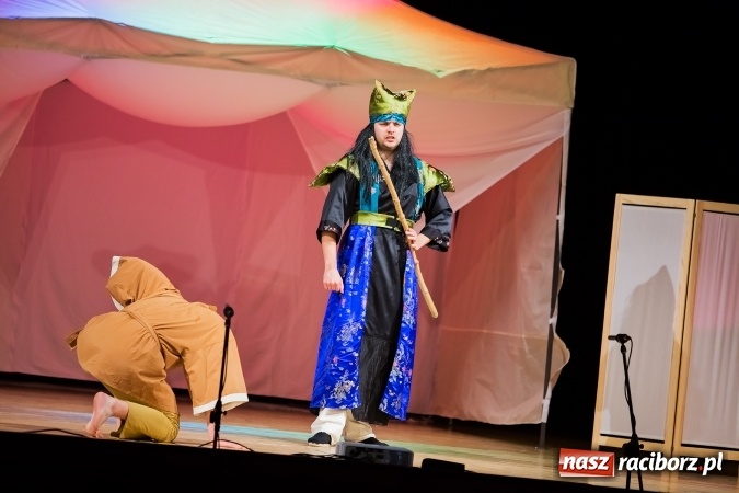Zdjęcie w galerii na portalu naszraciborz.pl: Tatsu Taro - syn smoka w Raciborskim Centrum Kultury wiadomości z regionu