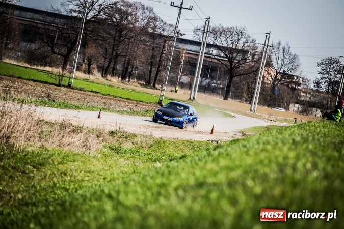 Zdjęcie w galerii na portalu naszraciborz.pl: Amatorski Rajd Samochodowy w Kuźni Raciborskiej już za nami wiadomości z regionu