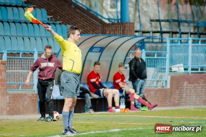 Zdjęcie w galerii na portalu naszraciborz.pl: Juniorzy Unii zgasili pszczyńską Iskrę wiadomości z regionu