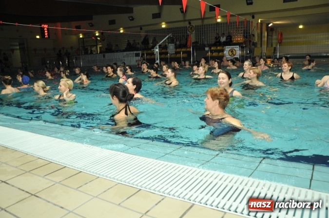 Zdjęcie w galerii na portalu naszraciborz.pl: Urodzinowy Aqua Fitness Maraton z Hobby Sport Team wiadomości z regionu