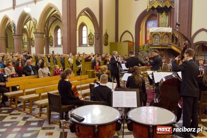 Zdjęcie w galerii na portalu naszraciborz.pl: Koncert Wielkanocny w kościele św. Mikołaja wiadomości z regionu