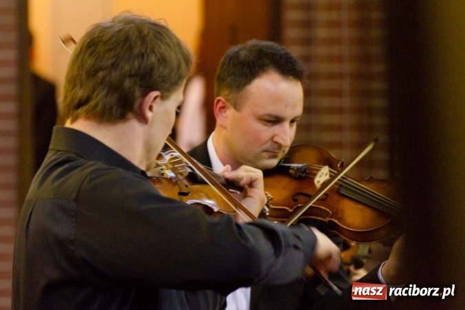 Zdjęcie w galerii na portalu naszraciborz.pl: Koncert Wielkanocny w kościele św. Mikołaja wiadomości z regionu