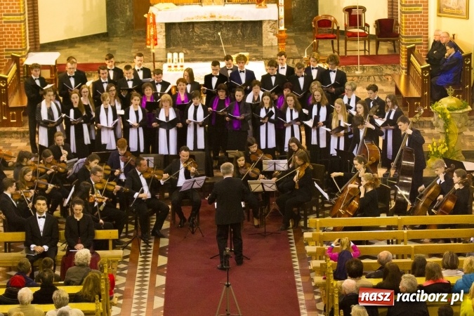 Zdjęcie w galerii na portalu naszraciborz.pl: Koncert Wielkanocny w kościele św. Mikołaja wiadomości z regionu