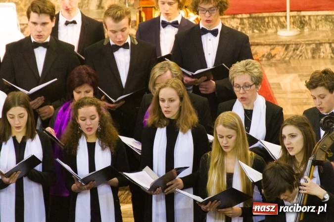 Zdjęcie w galerii na portalu naszraciborz.pl: Koncert Wielkanocny w kościele św. Mikołaja wiadomości z regionu