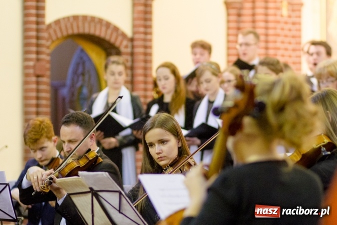 Zdjęcie w galerii na portalu naszraciborz.pl: Koncert Wielkanocny w kościele św. Mikołaja wiadomości z regionu