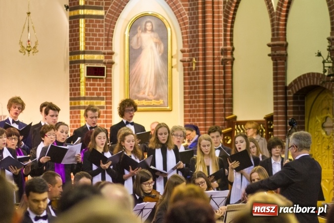 Zdjęcie w galerii na portalu naszraciborz.pl: Koncert Wielkanocny w kościele św. Mikołaja wiadomości z regionu