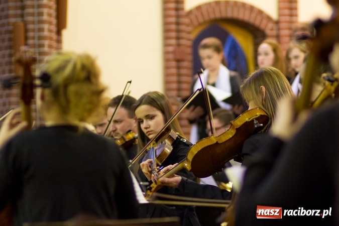 Zdjęcie w galerii na portalu naszraciborz.pl: Koncert Wielkanocny w kościele św. Mikołaja wiadomości z regionu