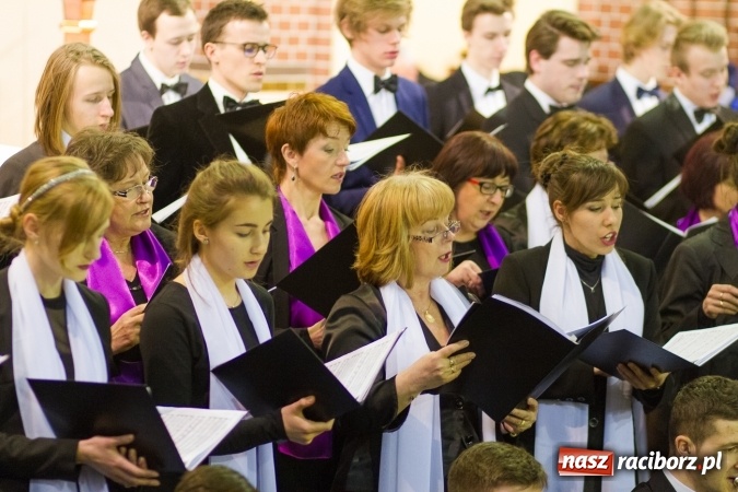 Zdjęcie w galerii na portalu naszraciborz.pl: Koncert Wielkanocny w kościele św. Mikołaja wiadomości z regionu