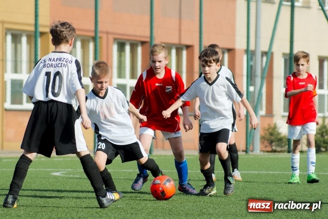 Zdjęcie w galerii na portalu naszraciborz.pl: Ogrom goli w starciu orlików Unii i Borucina. Dziesięć trafień Dawida Kabata wiadomości z regionu