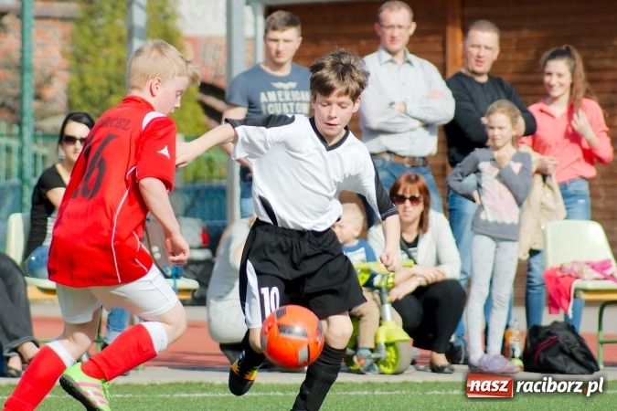 Zdjęcie w galerii na portalu naszraciborz.pl: Ogrom goli w starciu orlików Unii i Borucina. Dziesięć trafień Dawida Kabata wiadomości z regionu