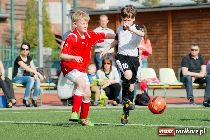 Zdjęcie w galerii na portalu naszraciborz.pl: Ogrom goli w starciu orlików Unii i Borucina. Dziesięć trafień Dawida Kabata wiadomości z regionu