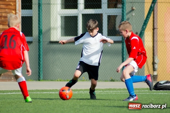 Zdjęcie w galerii na portalu naszraciborz.pl: Ogrom goli w starciu orlików Unii i Borucina. Dziesięć trafień Dawida Kabata wiadomości z regionu
