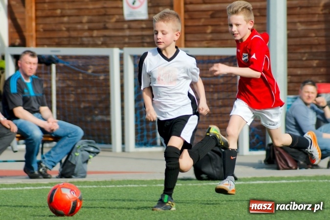 Zdjęcie w galerii na portalu naszraciborz.pl: Ogrom goli w starciu orlików Unii i Borucina. Dziesięć trafień Dawida Kabata wiadomości z regionu