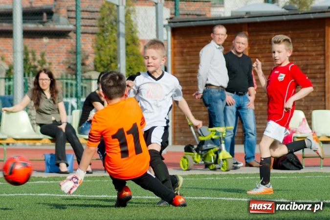 Zdjęcie w galerii na portalu naszraciborz.pl: Ogrom goli w starciu orlików Unii i Borucina. Dziesięć trafień Dawida Kabata wiadomości z regionu