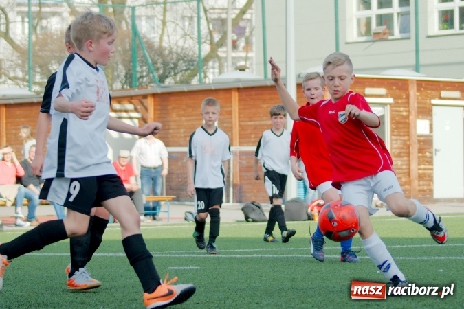 Zdjęcie w galerii na portalu naszraciborz.pl: Ogrom goli w starciu orlików Unii i Borucina. Dziesięć trafień Dawida Kabata wiadomości z regionu