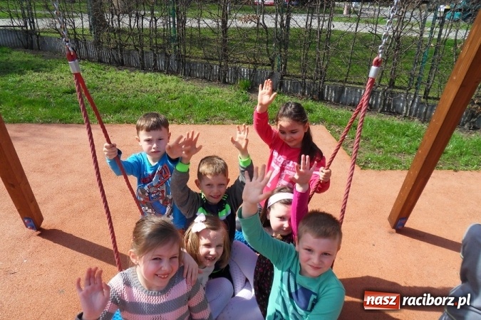 Zdjęcie w galerii na portalu naszraciborz.pl: Sześciolatek w szkole - jak sprawdzić jego dojrzałość szkolną? wiadomości z regionu