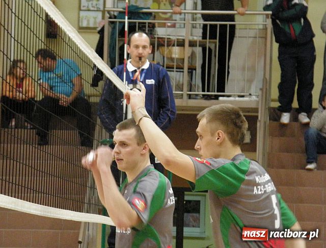 Zdjęcie w galerii na portalu naszraciborz.pl: Bardzo dobry mecz AZS-u Rafako Racibórz wiadomości z regionu