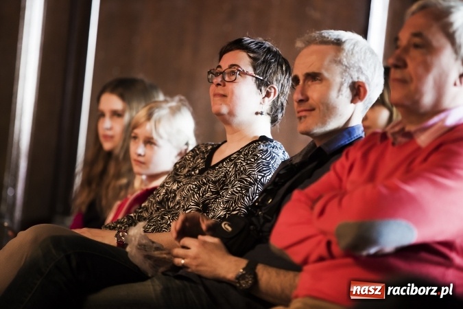 Zdjęcie w galerii na portalu naszraciborz.pl: Francuska młodzież z wizytą w Raciborzu wiadomości z regionu