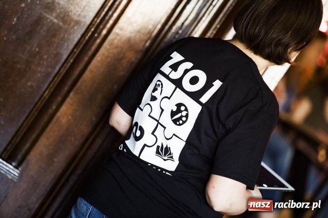 Zdjęcie w galerii na portalu naszraciborz.pl: Francuska młodzież z wizytą w Raciborzu wiadomości z regionu