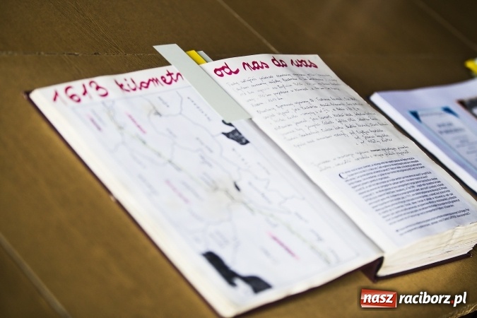 Zdjęcie w galerii na portalu naszraciborz.pl: Francuska młodzież z wizytą w Raciborzu wiadomości z regionu