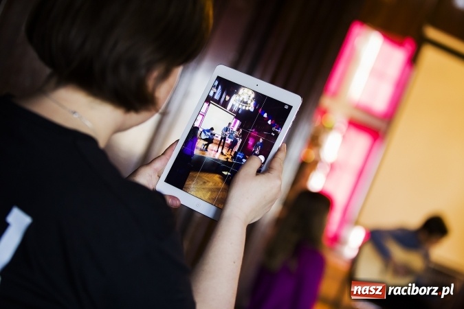 Zdjęcie w galerii na portalu naszraciborz.pl: Francuska młodzież z wizytą w Raciborzu wiadomości z regionu