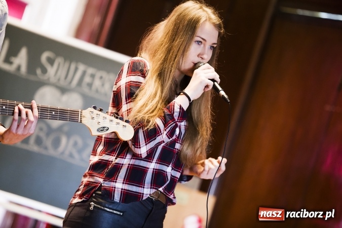 Zdjęcie w galerii na portalu naszraciborz.pl: Francuska młodzież z wizytą w Raciborzu wiadomości z regionu