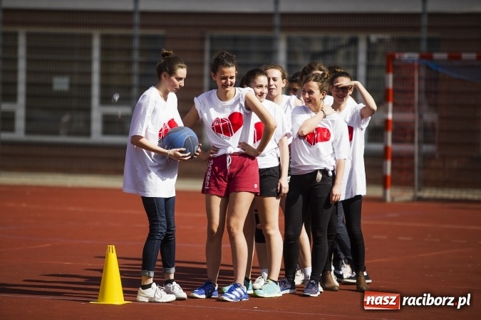 Zdjęcie w galerii na portalu naszraciborz.pl: Francuska młodzież z wizytą w Raciborzu wiadomości z regionu