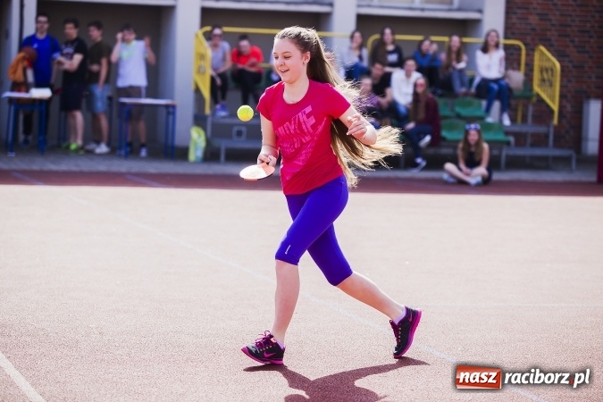 Zdjęcie w galerii na portalu naszraciborz.pl: Francuska młodzież z wizytą w Raciborzu wiadomości z regionu