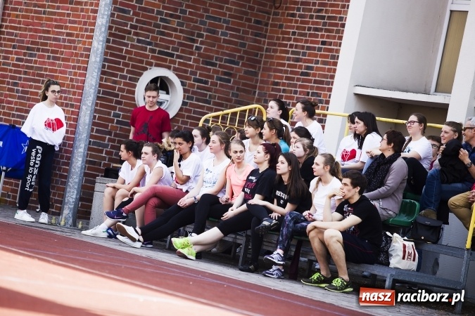 Zdjęcie w galerii na portalu naszraciborz.pl: Francuska młodzież z wizytą w Raciborzu wiadomości z regionu