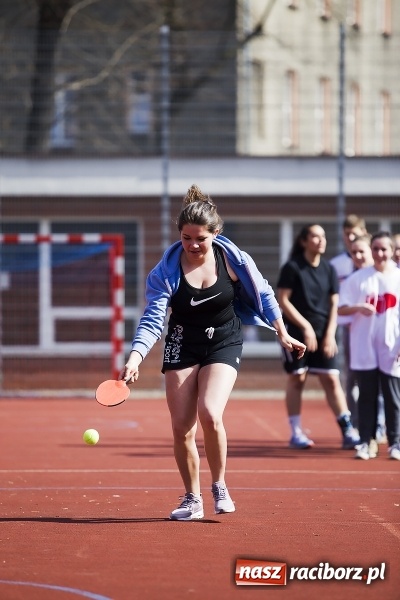 Zdjęcie w galerii na portalu naszraciborz.pl: Francuska młodzież z wizytą w Raciborzu wiadomości z regionu