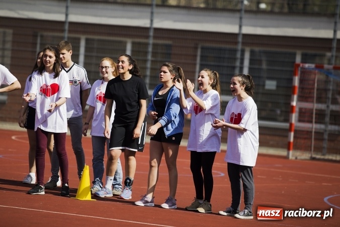 Zdjęcie w galerii na portalu naszraciborz.pl: Francuska młodzież z wizytą w Raciborzu wiadomości z regionu