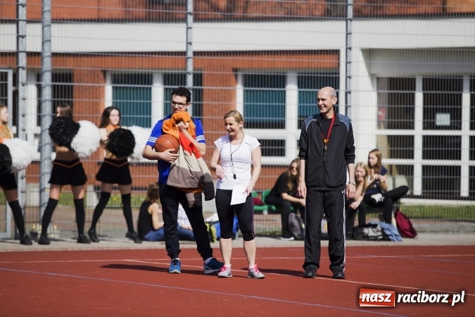 Zdjęcie w galerii na portalu naszraciborz.pl: Francuska młodzież z wizytą w Raciborzu wiadomości z regionu