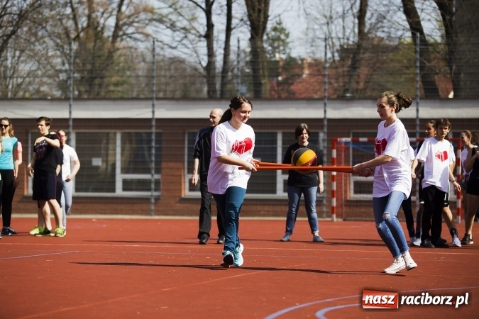 Zdjęcie w galerii na portalu naszraciborz.pl: Francuska młodzież z wizytą w Raciborzu wiadomości z regionu