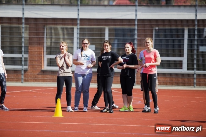 Zdjęcie w galerii na portalu naszraciborz.pl: Francuska młodzież z wizytą w Raciborzu wiadomości z regionu