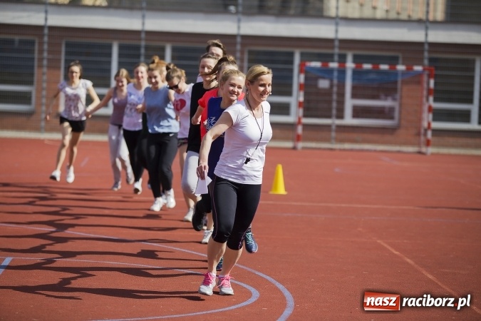 Zdjęcie w galerii na portalu naszraciborz.pl: Francuska młodzież z wizytą w Raciborzu wiadomości z regionu